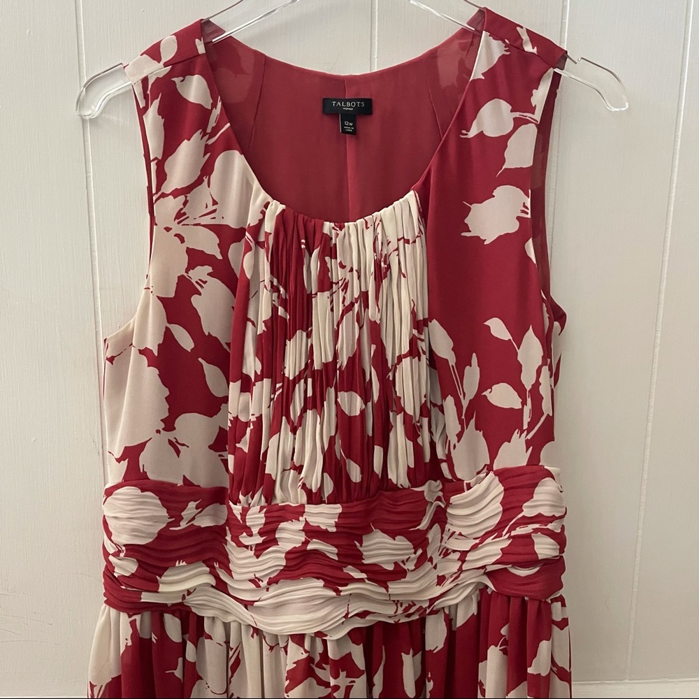 Talbots Floral Ruched Dress - Picture 2 of 9